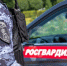 Московские росгвардейцы оказали помощь мужчине, упавшему с самоката - Информационный Центр