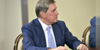 Ушаков: Тема проведения саммита Путина, Трампа и Зеленского пока не затрагивалась - Вечерняя Москва