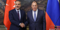 РИА Новости: Фидан и Лавров обсудили по телефону саммит России и США на Аляске - M24.Ru