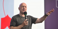 Прилепин: Украина представляет угрозу для России даже вне НАТО - Вечерняя Москва