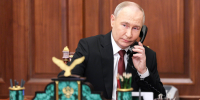 Fox News: Путин согласился задержаться ради звонка Трампа - ИА Общественная служба новостей