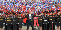 Российский триколор: на Поклонной горе прошли съемки народного клипа Дениса Майданова - Газета На Западе Москвы