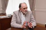 «Не надо работать богословом»