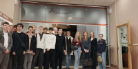Первокурсники Института технологий управления в День солидарности в борьбе с терроризмом побывали в Государственном музее обороны Москвы - МИРЭА