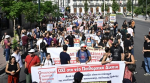 Планета протестует