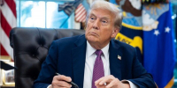 Трамп снова анонсировал возможную встречу с Путиным и Зеленским - Говорит Москва