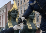 Статуи сфинксов с Египетского моста в Петербурге отправили на реставрацию