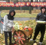 Ослик из школы "Благо" (г. Москва, ВАО) привёз вкусные витаминные гостинцы для обитателей Лосиной биостанции. - Национальный парк Лосиный остров