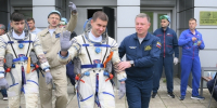 «Роскосмос»: космонавты впервые в новых скафандрах выйдут в открытый космос - Говорит Москва