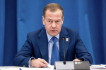 Медведев: режим Зеленского падёт вместе с окончанием боевых действий