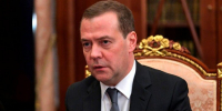 Медведев назвал плюс решения Трампа об отмене саммита в Будапеште - M24.Ru