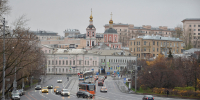 В связи с популярностью центра города среди туристов развитие здесь культурной инфраструктуры создает новые возможности знакомства с искусством и варианты для развлечений. Фото: Анна Быкова, «Вечерняя Москва» - Москва.Центр