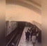 Женщина столкнула девочку на пути на станции метро в Москве из-за смеха - M24.Ru