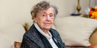 Собянин поздравил московского учителя Надежду Алексееву c 100-летним юбилеем - M24.Ru