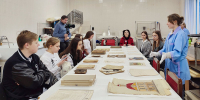 Специалисты расскажут молодым исследователям о методике изучения исторических источников, анализе подлинных материалов и технологии их хранения. Фото: Главархив Москвы - Москва.Центр