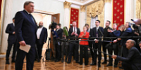 Россия  и  США обсуждают перспективы мирного урегулирования украинского кризиса – Ушаков - Моссовет