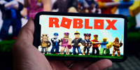 В Кремле зафиксировали много детских обращений по ситуации вокруг Roblox - M24.Ru