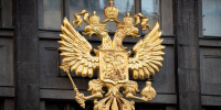 ГД рассмотрит проект об обязательном наличии креста на изображении герба РФ - M24.Ru