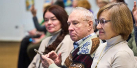 Участники «Московского долголетия» научатся пользоваться национальным мессенджером - Правительство Москвы