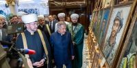 Участники XXI ММФ в столице посетили выставку «Мусульмане на защите Родины» - Совет муфтиев России