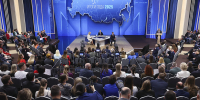 Россия, мир и НЛО: о чем спрашивали Владимира Путина на подведении итогов 2025 года - M24.Ru