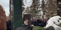 Веру Алентову похоронили на Новодевичьем кладбище рядом с Владимиром Меньшовым - Вечерняя Москва