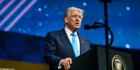 Трамп ввел пошлины против стран, сотрудничающих с Ираном - M24.Ru