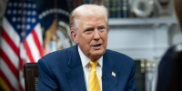 Трамп призвал граждан и союзников США покинуть Иран - M24.Ru