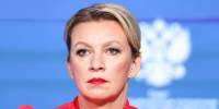 Захарова указала на отсутствие притязаний РФ и КНР на Гренландию - M24.Ru