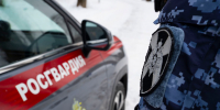 В Москве росгвардейцы задержали мужчину, напавшего с ножом на бармена (видео) - Росгвардия