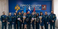 В московском управлении МЧС России наградили победителей соревнований по зимнему плаванию - Район Арбат