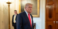 Минюст США опроверг данные о связи Трампа с 13-летней девочкой - M24.Ru