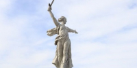 Кость в горле Гитлера – Сталинград! - КПРФ