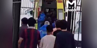 В Уфе задержали мужчину, ранившего четверых студентов и полицейского в общежитии вуза - M24.Ru