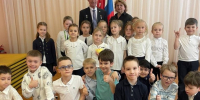 Герой России поделился опытом с учениками школы №2107. Фото: официальная страница школы №2107 в социальных сетях - Мещанский район