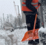 Московские коммунальщики круглосуточно устраняют последствия мощного снегопада - Вечерняя Москва