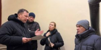 Капитальный ремонт обсудил в рамках обхода глава управы района Арбат. Фото: официальная страница учреждения в социальных сетях - Район Арбат