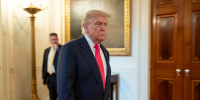 Трамп заявил, что США расследуют удар по школе на юге Ирана - M24.Ru