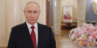 Песков назвал ошибкой публикацию неотредактированного обращения Путина к 8 марта - M24.Ru