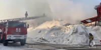 Площадь пожара на складе в Казани превысила 5 тысяч квадратных метров - M24.Ru