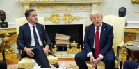Politico: Трамп обрушил на генсека НАТО поток оскорблений на встрече в Белом доме - M24.Ru
