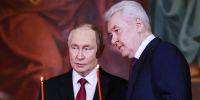 Путин и Собянин посетили пасхальную службу в храме Христа Спасителя - M24.Ru
