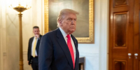 Трамп пригрозил Китаю большими проблемами при военной помощи Ирану - M24.Ru