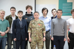 Участник СВО Эльдар Шарипов обсудил со студентами Финансового университета развитие отрасли авиационных беспилотных систем