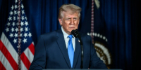 Трамп продлил режим прекращения огня с Ираном - M24.Ru