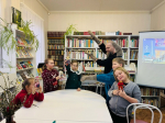 Дети в библиотеке деревни Вистино