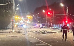 Беспилотник попал в жилой дом в районе Мосфильмовской улицы в Москве