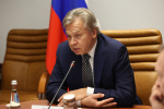 «Ведомости»: сенатор Пушков может покинуть Совет Федерации
