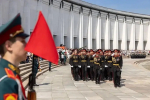 На Поклонной горе прошел традиционный парад кадетского движения «Не прервется связь поколений», фото