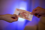 В Госдуме предложили ежегодно индексировать зарплаты всех работников